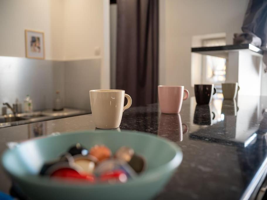 Appartement Tout Equipe 4 Couchages Avec Terrasse Et Parking Venelles Exterior foto