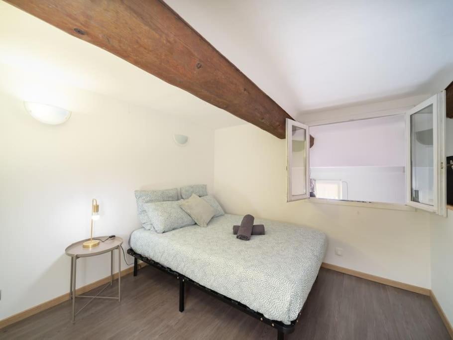 Appartement Tout Equipe 4 Couchages Avec Terrasse Et Parking Venelles Exterior foto